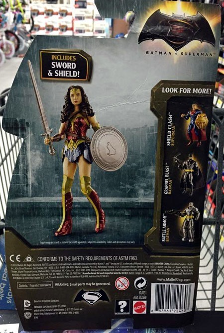 batman_v_superman_toys_wonderwoman_back