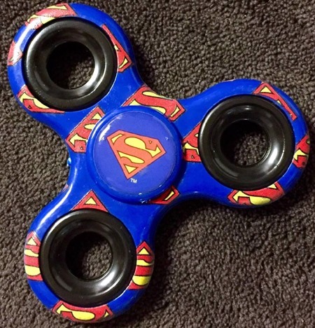 superman_fidget_spinner_out_of_package